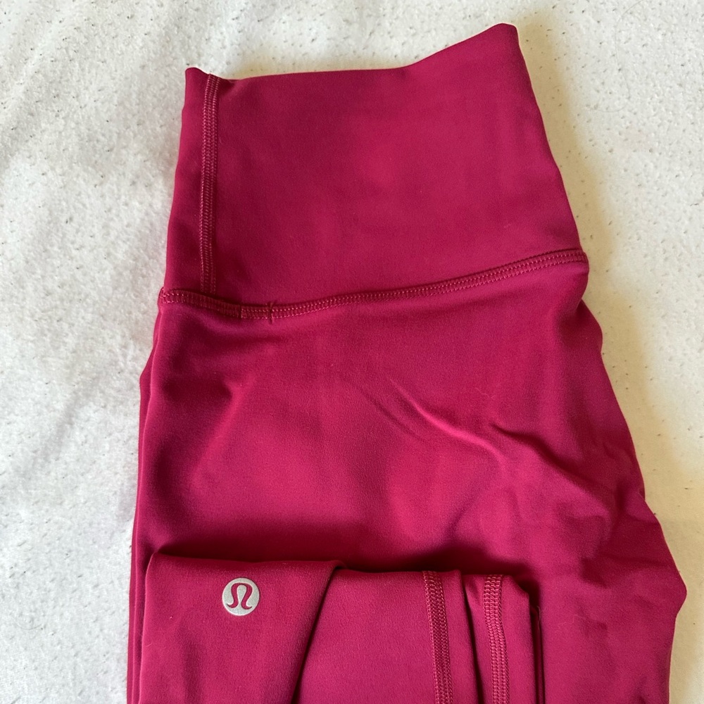Lululemon Wunder Train - Pomegranate